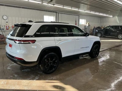 2023 Jeep Grand Cherokee Altitude 4x4