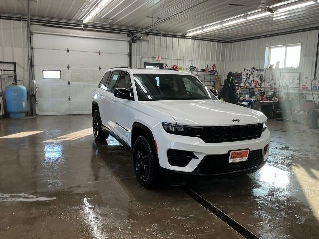 2023 Jeep Grand Cherokee Altitude 4x4