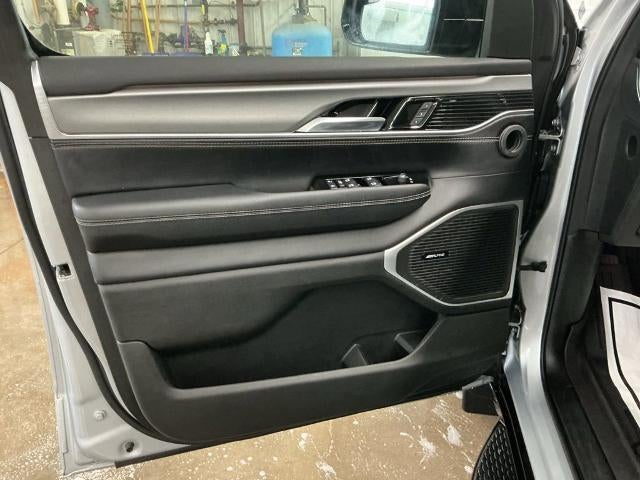 2023 Jeep Wagoneer Series II Carbide 4x4