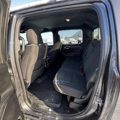 2022 RAM 1500 Big Horn 4x4 Crew Cab 5'7" Box