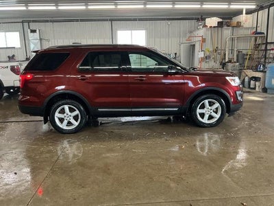 2016 Ford Explorer 4WD 4dr XLT