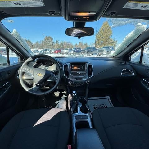 2017 Chevrolet Cruze Sedan LT (Automatic)