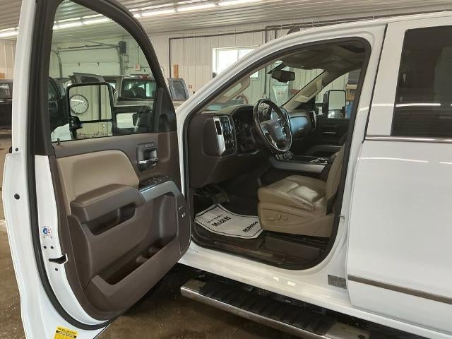 2017 Chevrolet Silverado 2500 HD Crew Cab Standard Box 4-Wheel Drive LTZ