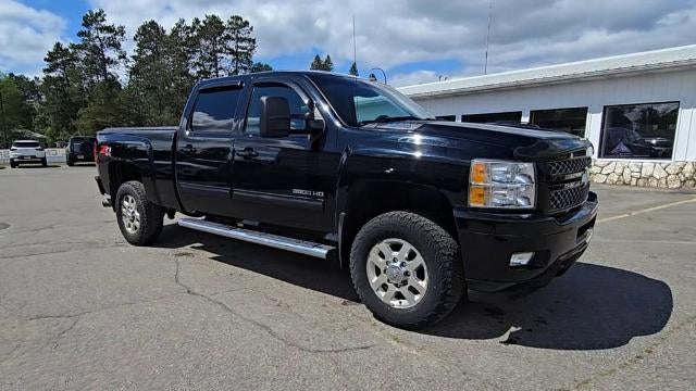 2014 Chevrolet Silverado 3500 HD Crew Cab Standard Box 4-Wheel Drive Single Rear Wheel LT