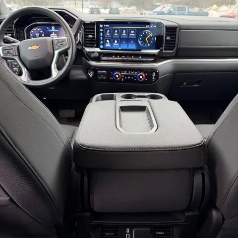 2024 Chevrolet Silverado 1500 Double Cab Standard Box 4-Wheel Drive LT 1LT