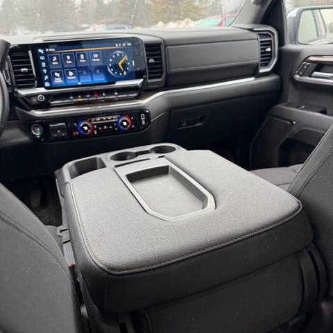 2024 Chevrolet Silverado 1500 Double Cab Standard Box 4-Wheel Drive LT 1LT