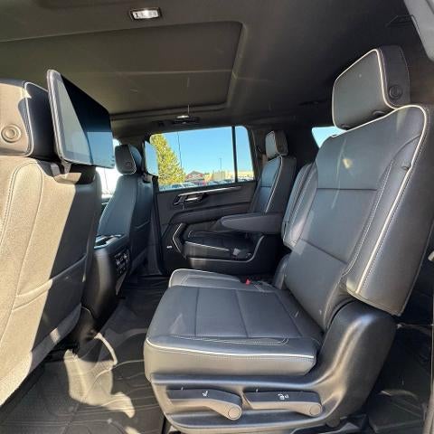 2025 Chevrolet Suburban 4WD Premier