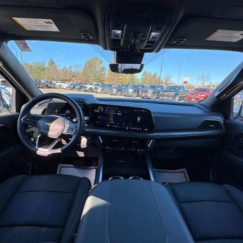 2025 Chevrolet Suburban 4WD Premier