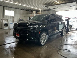 2022 Chevrolet Suburban 4WD RST