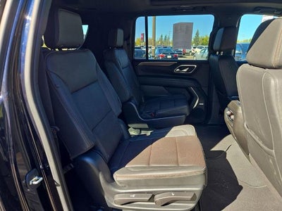 2023 Chevrolet Suburban 4WD High Country