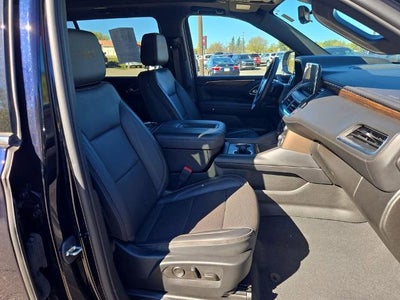 2023 Chevrolet Suburban 4WD High Country