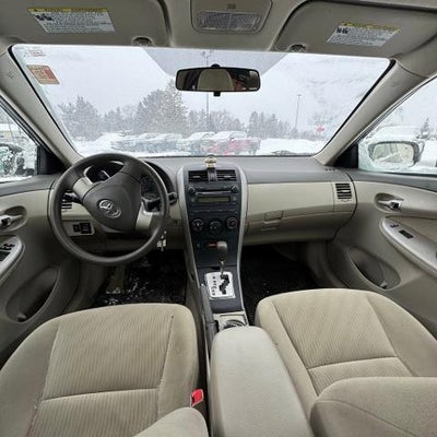 2010 Toyota Corolla 4dr Sdn Man (Natl)