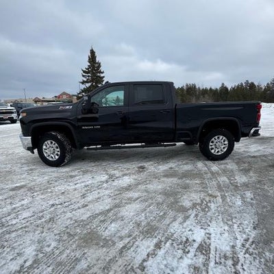 2023 Chevrolet Silverado 3500 HD Crew Cab Long Box 4-Wheel Drive LT