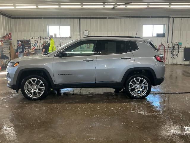 Used 2023 Jeep Compass Latitude Lux with VIN 3C4NJDFN1PT562483 for sale in Grand Rapids, Minnesota