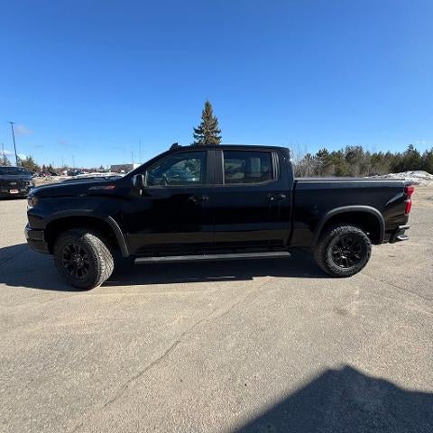 Used 2022 Chevrolet Silverado 1500 ZR2 with VIN 3GCUDHEL1NG646089 for sale in Grand Rapids, Minnesota