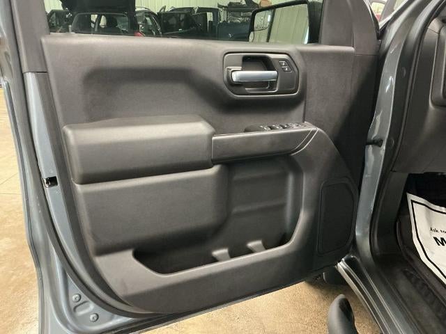 2021 Chevrolet Silverado 1500 Crew Cab Short Box 4-Wheel Drive Custom