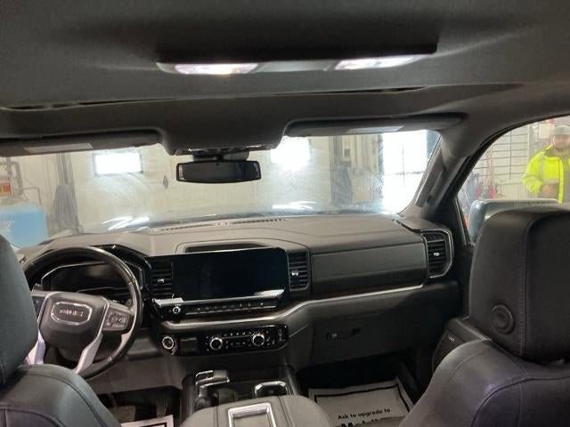 2022 GMC Sierra 1500 Crew Cab Short Box 4-Wheel Drive SLT