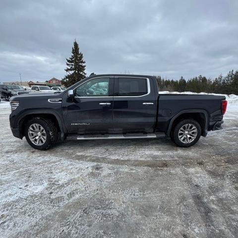 Used 2022 GMC Sierra 1500 Denali Denali with VIN 3GTUUGED4NG675489 for sale in Grand Rapids, Minnesota
